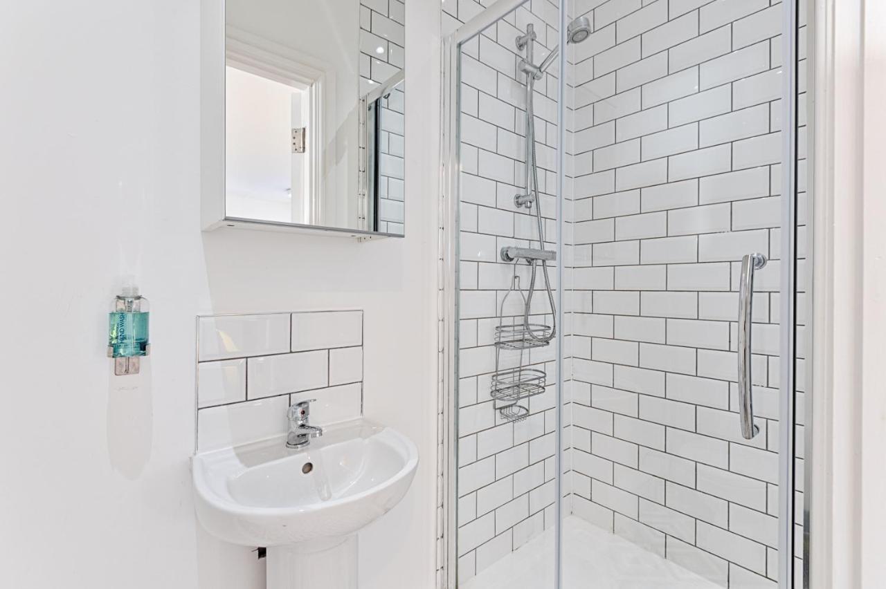 En-Suite, Parking, Fully Equipped Kitchen! Swansea Exteriör bild
