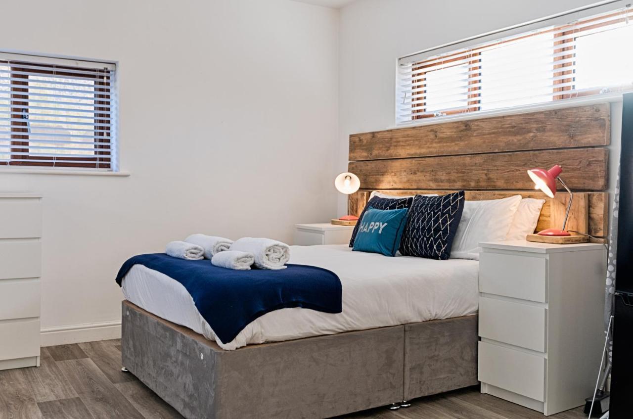 En-Suite, Parking, Fully Equipped Kitchen! Swansea Exteriör bild